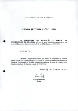 Ato da Reitoria nº 0252/2001