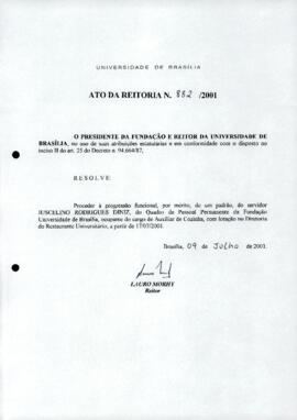 Ato da Reitoria nº 0882/2001