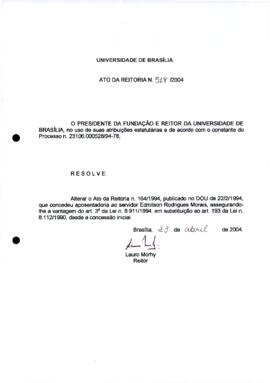 Ato da Reitoria nº 0518/2004